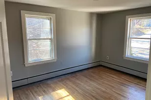 21 Laurel St, Augusta, ME 04330 - Photo 3