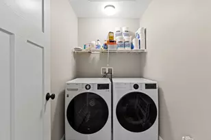 9 Cobblestone St, Falmouth, ME 04105 - Photo 23