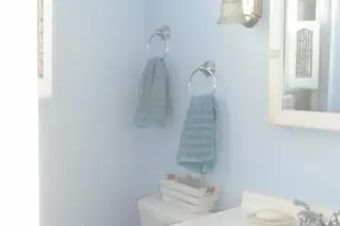 629 W Auburn Rd, Auburn, ME 04210 - Photo 9