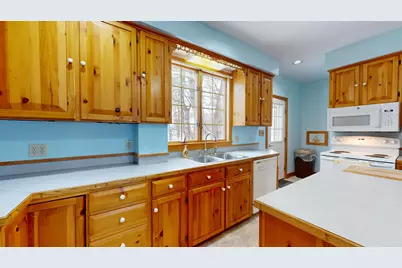 1696 Federal Road, Livermore, ME 04253 - Photo 11