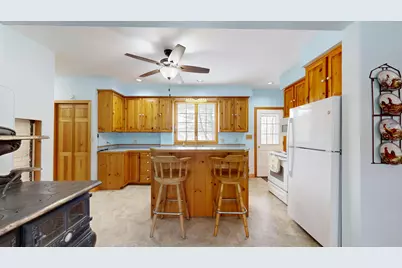 1696 Federal Road, Livermore, ME 04253 - Photo 9