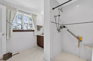 4 Trefethen Ave, Kittery, ME 03904 - Photo 23