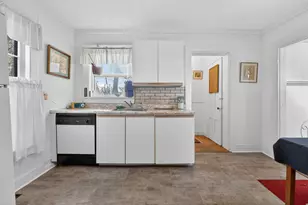 4 Trefethen Ave, Kittery, ME 03904 - Photo 9