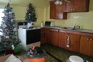 450 Old Center Rd, Fairfield, ME 04937 - Photo 3