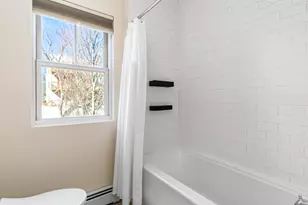 133 York St, Portland, ME 04101 - Photo 23