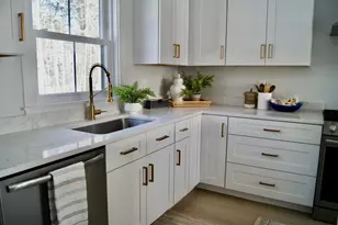 20 Salt Pt Dr, Old Orchard Beach, ME 04064 - Photo 9