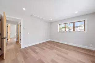 84 Mechanic St, Camden, ME 04843 - Photo 17