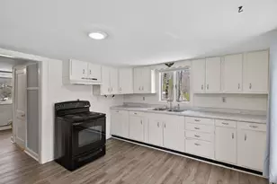 8-10 Bayview Ln, Kittery, ME 03904 - Photo 25