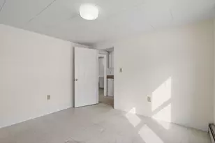 8-10 Bayview Ln, Kittery, ME 03904 - Photo 13