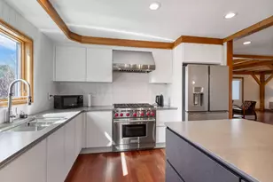 263 Long Sands Rd, York, ME 03909 - Photo 11