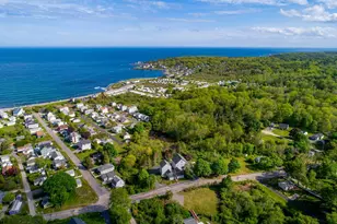 263 Long Sands Rd, York, ME 03909 - Photo 3
