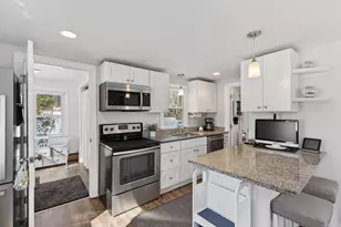 13 Highland Ave, Cumberland, ME 04021 - Photo 5