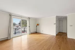 13 Academy Pl, Saco, ME 04072 - Photo 5