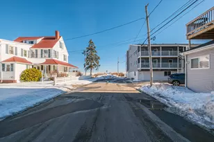 7 Bay Ave, Old Orchard Beach, ME 04064 - Photo 23
