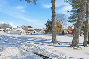 34 Windsor Ave, Augusta, ME 04330 - Photo 7