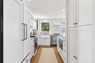 252 Foreside Rd, Falmouth, ME 04105 - Photo 11