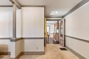 38 Main St, Topsham, ME 04086 - Photo 11