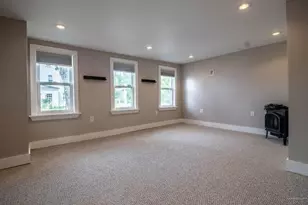 16 Bartlett St, Saco, ME 04072 - Photo 7