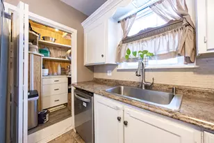 13 Martin St, Mechanic Falls, ME 04256 - Photo 5