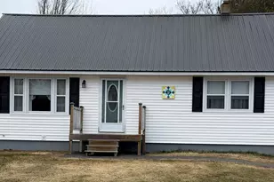 44 New York St, Millinocket, ME 04462 - Photo 3