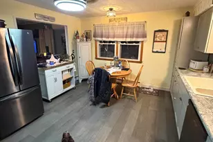 44 New York St, Millinocket, ME 04462 - Photo 5