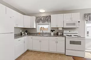 653 Abbott Rd, Winslow, ME 04901 - Photo 7