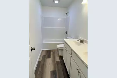 29 Village Circle #2, Augusta, ME 04330 - Photo 9