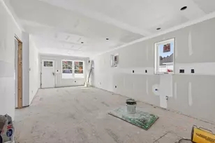 19 Feldspar Ln, Cumberland, ME 04021 - Photo 3