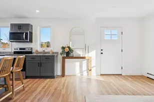 19 Feldspar Ln, Cumberland, ME 04021 - Photo 7