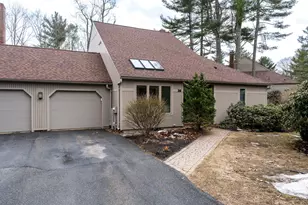 39 Wildwood Dr, Cape Elizabeth, ME 04107 - Photo 1