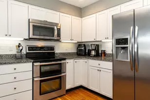 39 Wildwood Dr, Cape Elizabeth, ME 04107 - Photo 35