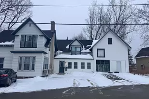 135 Cross St, Pittsfield, ME 04967 - Photo 1