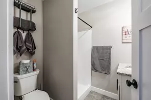 135 Vernon St, Bethel, ME 04217 - Photo 7