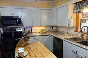 18 Winter St, Millinocket, ME 04462 - Photo 5