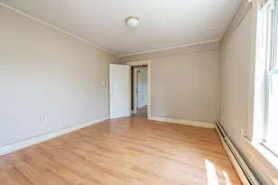 323 Cumberland St, Rumford, ME 04276 - Photo 13