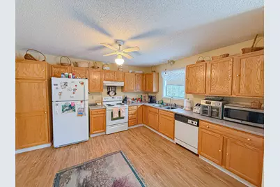 2094 Glenwood Avenue, Hermon, ME 04401 - Photo 7