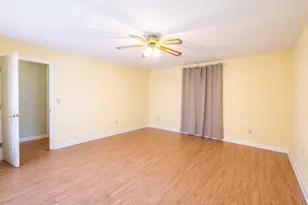 2094 Glenwood Ave, Hermon, ME 04401 - Photo 15