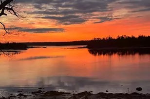 70 Maquoit Dr, Freeport, ME 04032 - Photo 1