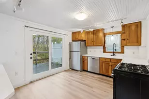 12 Greenville St, Hallowell, ME 04347 - Photo 7