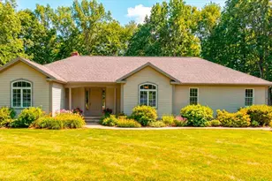 63 Maple Ridge Dr, Winthrop, ME 04364 - Photo 1