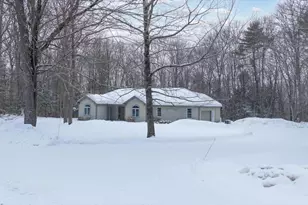 63 Maple Ridge Dr, Winthrop, ME 04364 - Photo 3