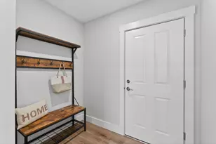 106 Cumberland Ave, Portland, ME 04101 - Photo 23