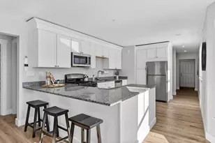 106 Cumberland Ave, Portland, ME 04101 - Photo 9