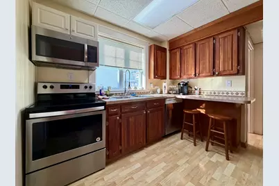 136 Fraser Avenue, Madawaska, ME 04756 - Photo 7