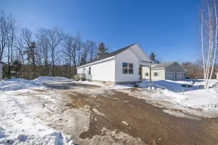 17 Streamside Dr, Auburn, ME 04210 - Photo 3