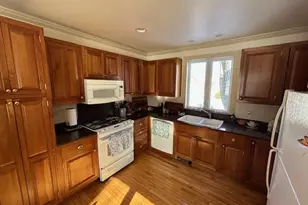 41 Grove St, Belfast, ME 04915 - Photo 7