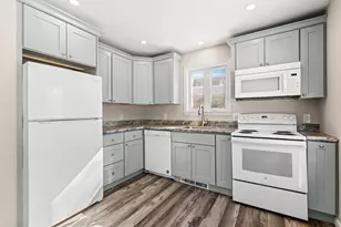 224 North St, Saco, ME 04072 - Photo 3