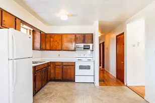 117 Beechwood St, Thomaston, ME 04861 - Photo 3