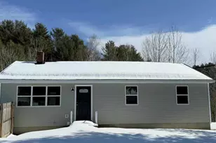 127 Meadow Ln, Farmington, ME 04938 - Photo 3