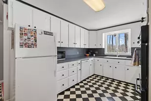 10 Hilltop Dr, Old Orchard Beach, ME 04064 - Photo 15